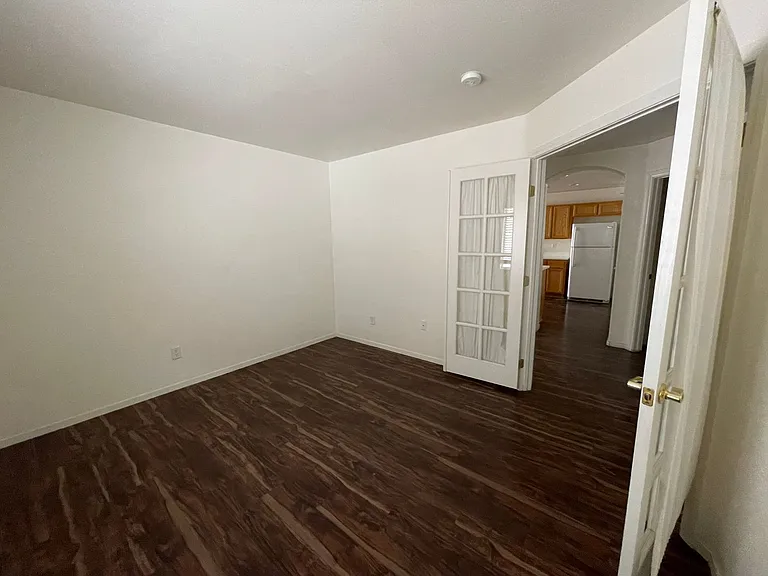 5002 Drifting Pebble St — Photo 6