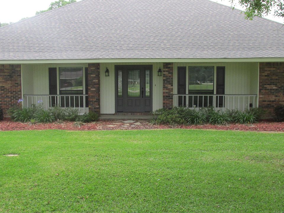 2nd image of 16139 Shetland Ave