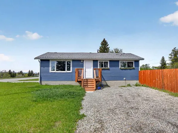 1222 E John Ave, Pincher Creek, AB T0K 1W0