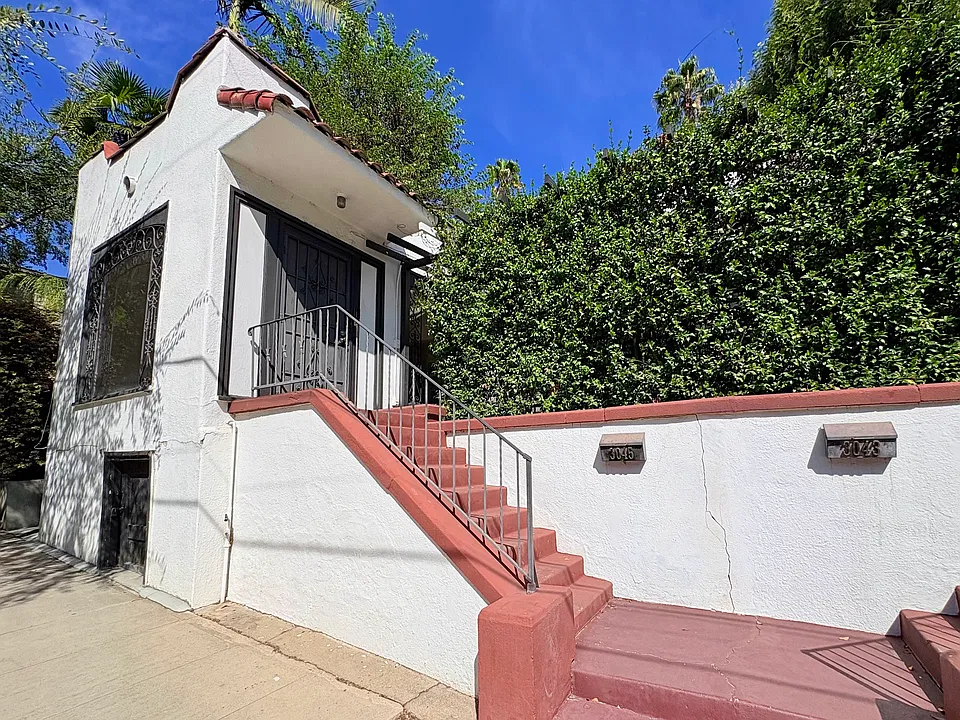 3043 Berkeley Ave #3045