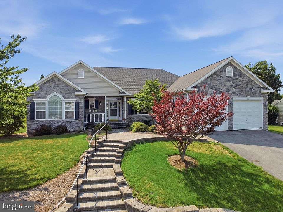 1st image of 2858 Big Dipper Ln #20
