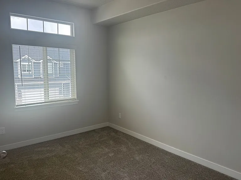 759 N Hilltop Dr — Photo 15