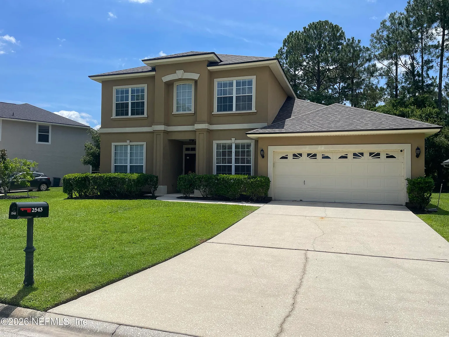 5 bed, 3.5 bath, 3222 sqft, $3,600 — Photo 2