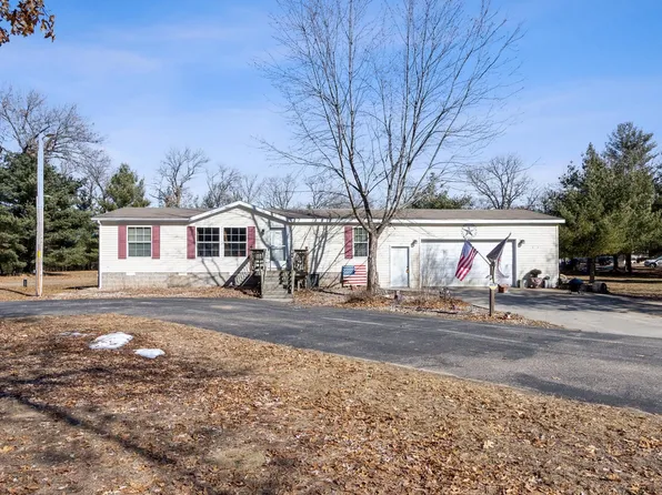 1358 Fern Dr, Wisconsin Dells, WI 53965