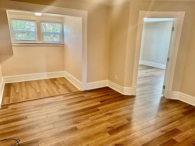 2025 W Mallon Ave — Photo 3