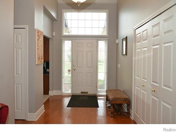 3rd image of 26347 Valhalla Dr