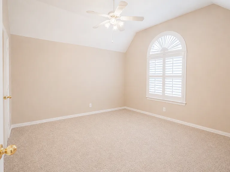 4453 Red Barn Dr — Photo 27