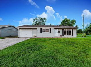 101 Briarhaven Dr, Granite City, IL 62040
