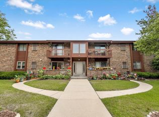 3800 Cheyenne Ct, Racine, WI 53404