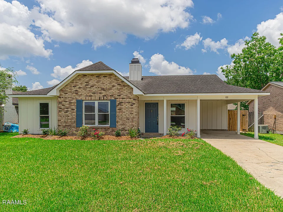 122 Pebble Beach Dr
