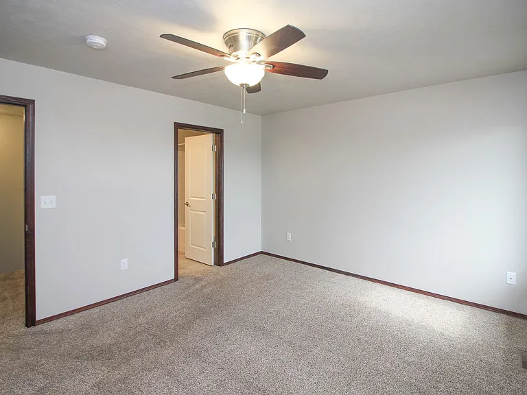 Tanner Court Estates -3 bed units townhouses in Tea, SD! — Photo 21