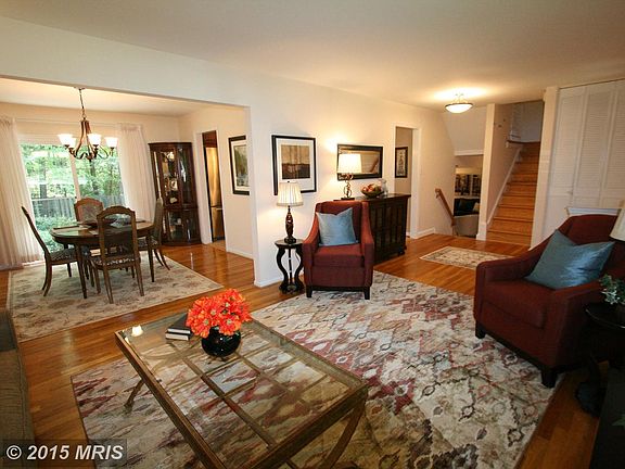 5th image of 5346 Gainsborough Dr