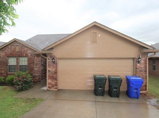 812 Accipiter St, Norman, OK 73072