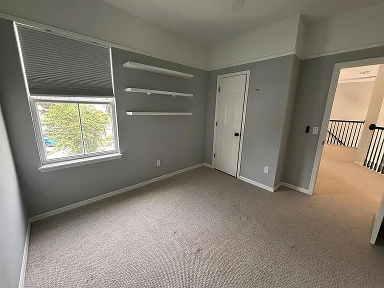 903 Yew Ct — Photo 41
