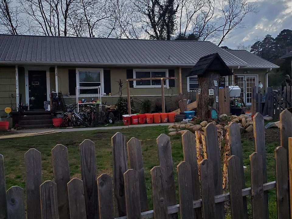 2nd image of 3306 Gleason Cir