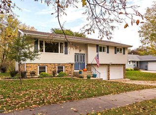 1121 21st St NE, Rochester, MN 55906