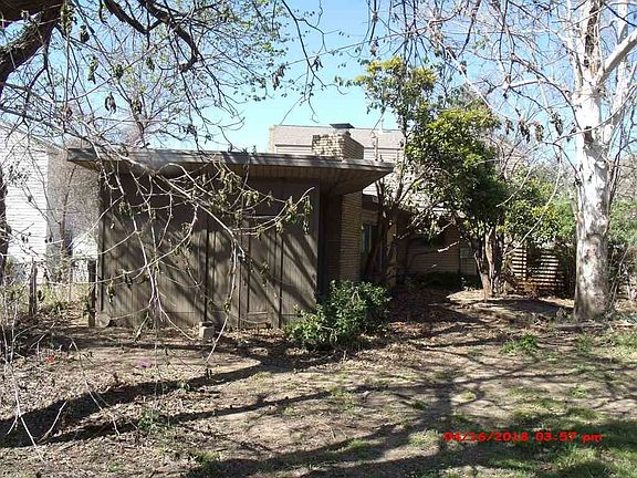4th image of 1120 NW Elm Ave