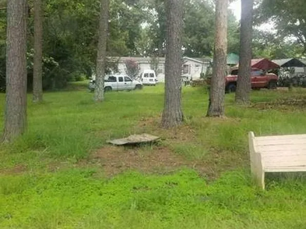 12 Trails End, Laurel, MS 39443