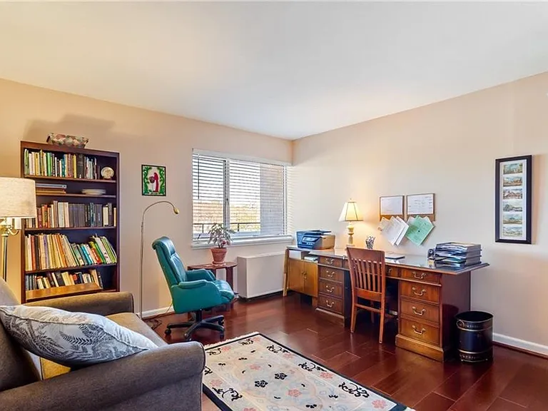 7320 Glenroie Ave #4G — Photo 25