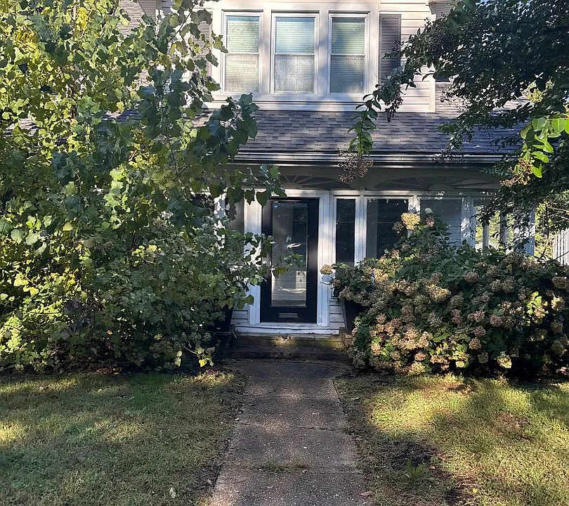 4906 Ross Rd