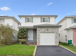 30 Beechmanor Cres, Kitchener, ON N2N 3H5