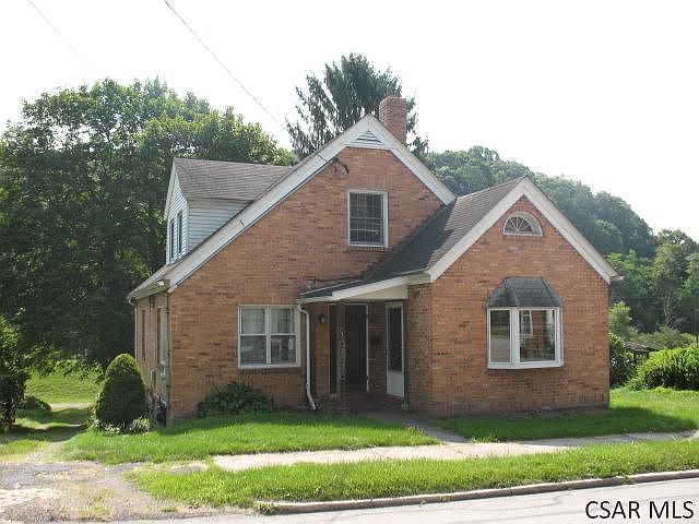 1st image of 738 Main St
