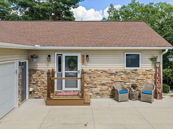 2nd image of S1272 Lost Oaks Ct