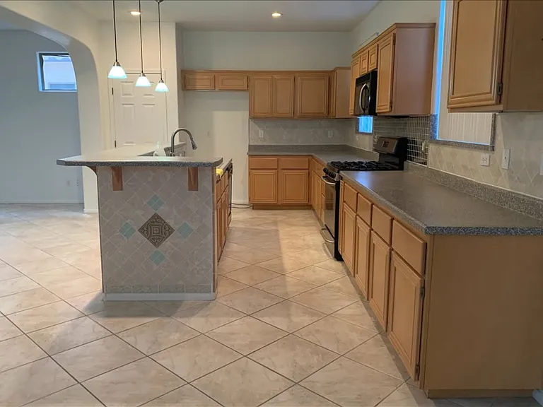 6082 Villa Lante Ave — Photo 8