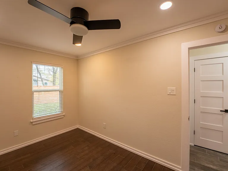 5702 Tracy Lynn Ln #B — Photo 12