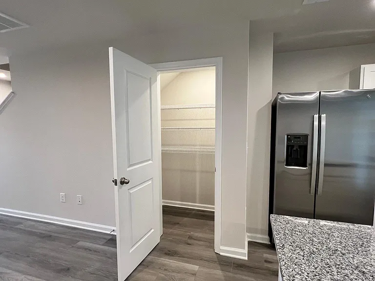 243 Christiana Ln #B — Photo 29