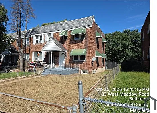 3 bed, 1950 sqft, $2,499 — Photo 1