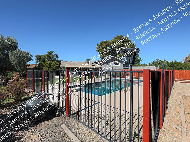 8613 E Clarendon Ave — Photo 35