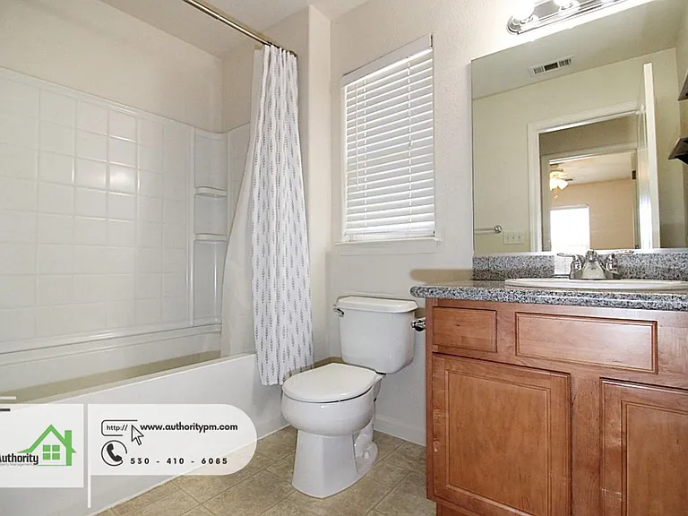 2109 Vienna Way — Photo 15
