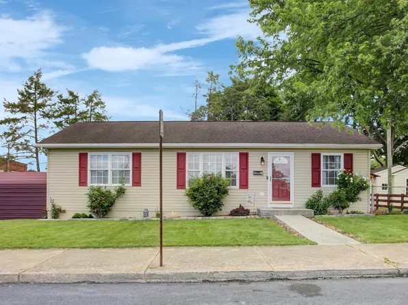 5 E 5th St, Waynesboro, PA 17268