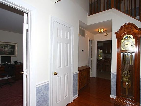 Two story foyer