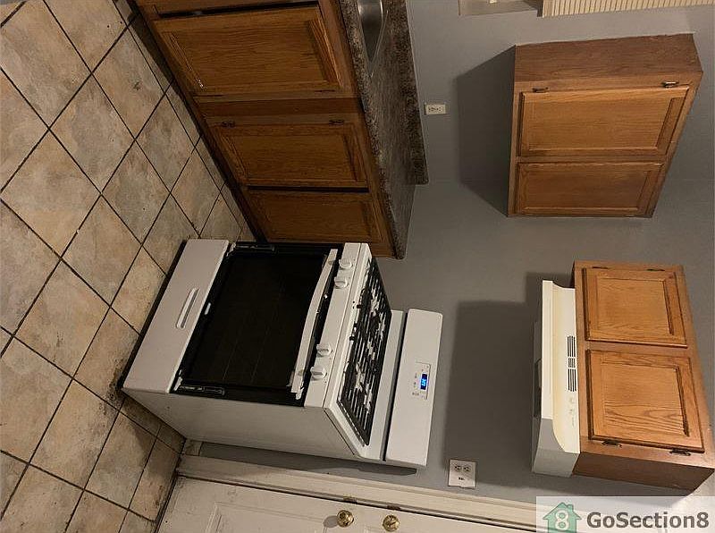 2nd image of 1971 Massachusetts St APT 1F