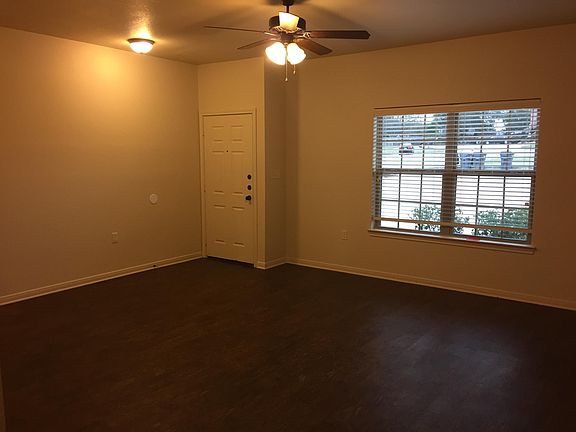 2nd image of 2209 Breezy Dr