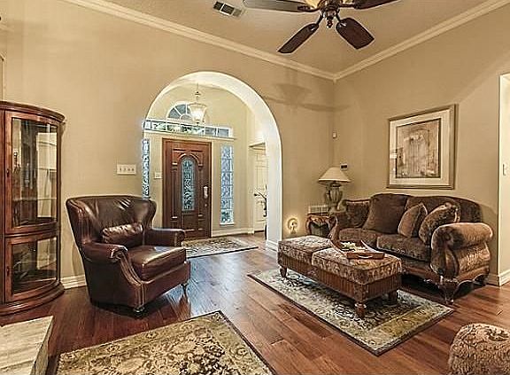 5th image of 322 Fairhaven Ct