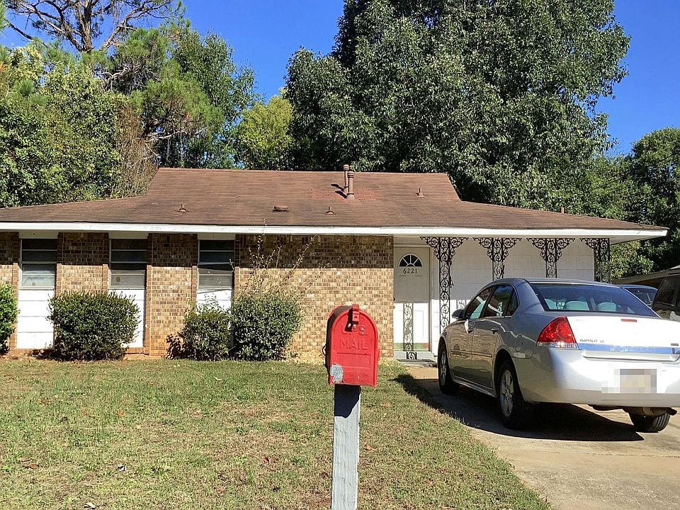 1st image of 6221 Pinebrook Dr