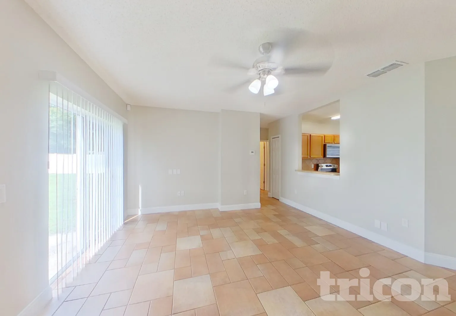 1141 Doncaster Court Kissimmee FL — Photo 3