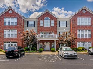 522 College Rd APT 103, Greensboro, NC 27410