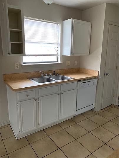 2nd image of 2104 Caprice Dr