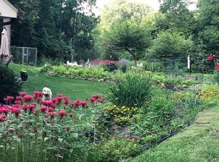 150 W Pleasant Lake Rd, North Oaks, MN 55127