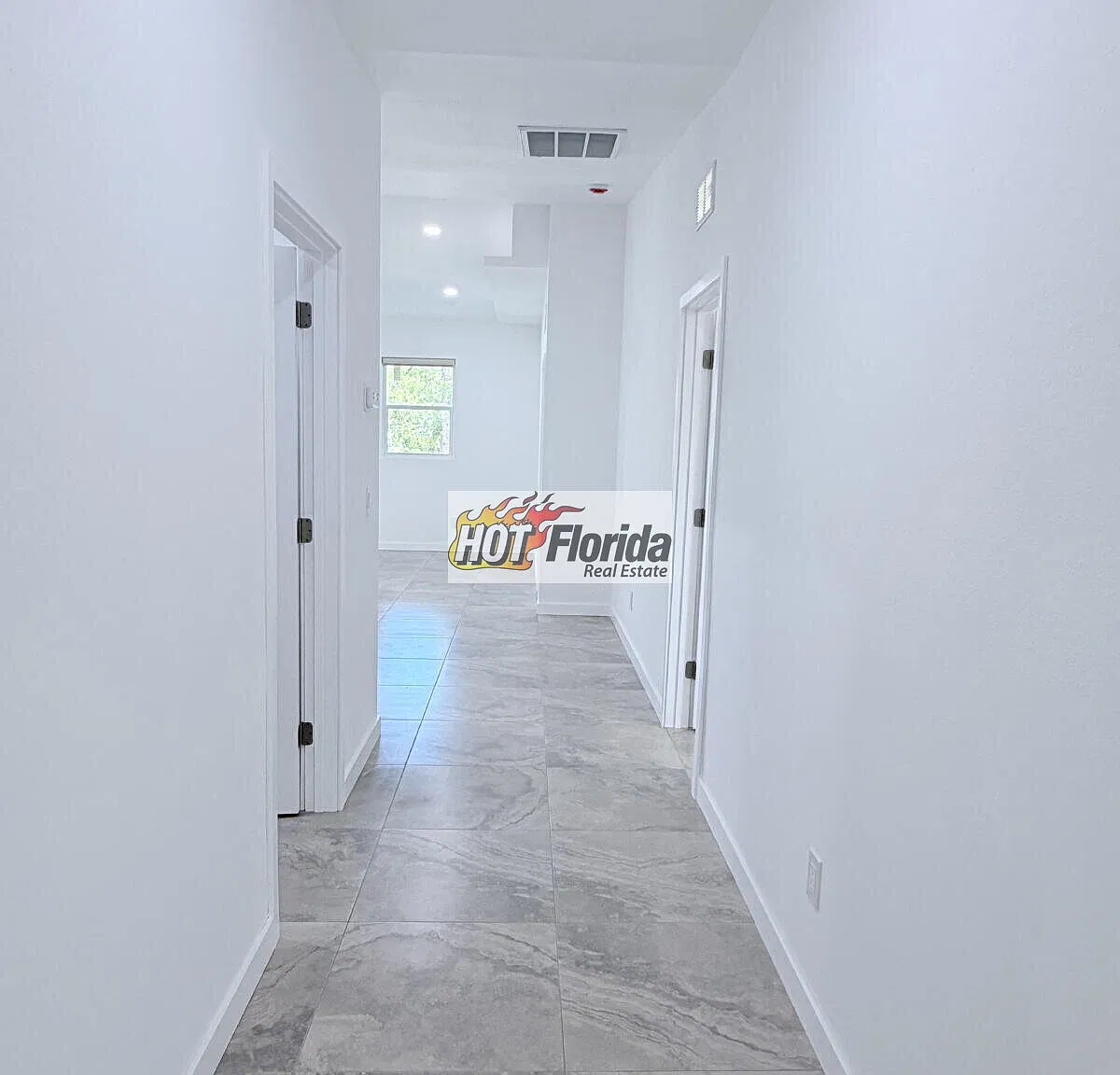 Newly Built 3 Bedroom / 2 Bathroom Home in Lake Placid, FL — Photo 2