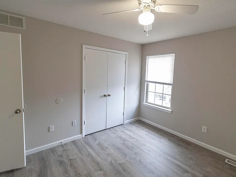 5307 Currituck Ln — Photo 26