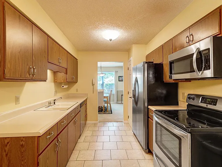 9728 Timberview Ct #10 — Photo 8