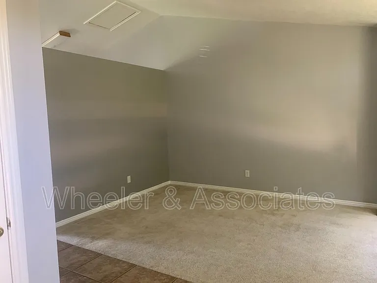 1157 N 2675 W — Photo 6