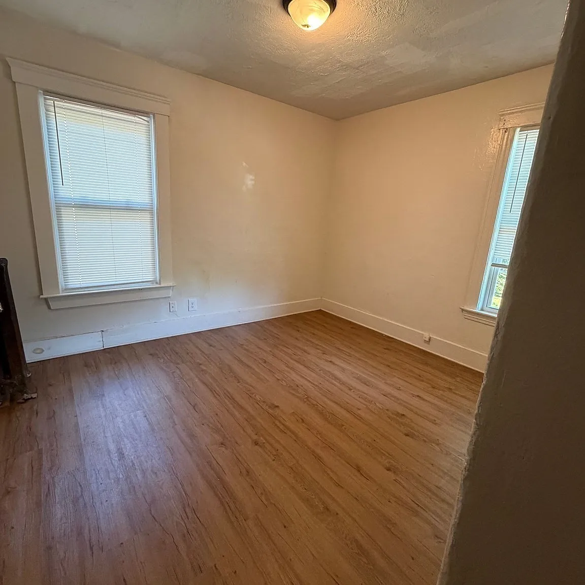 4 bed, 1400 sqft, $2,250 — Photo 3