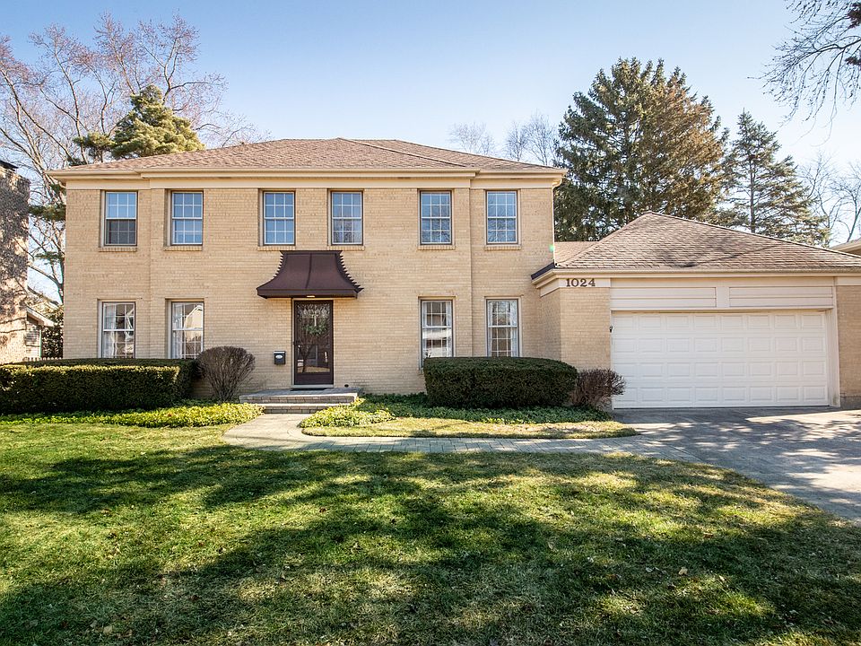 1024 Dawes St, Libertyville, IL 60048 Zillow