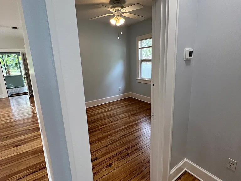 entrance to 2nd bedroom